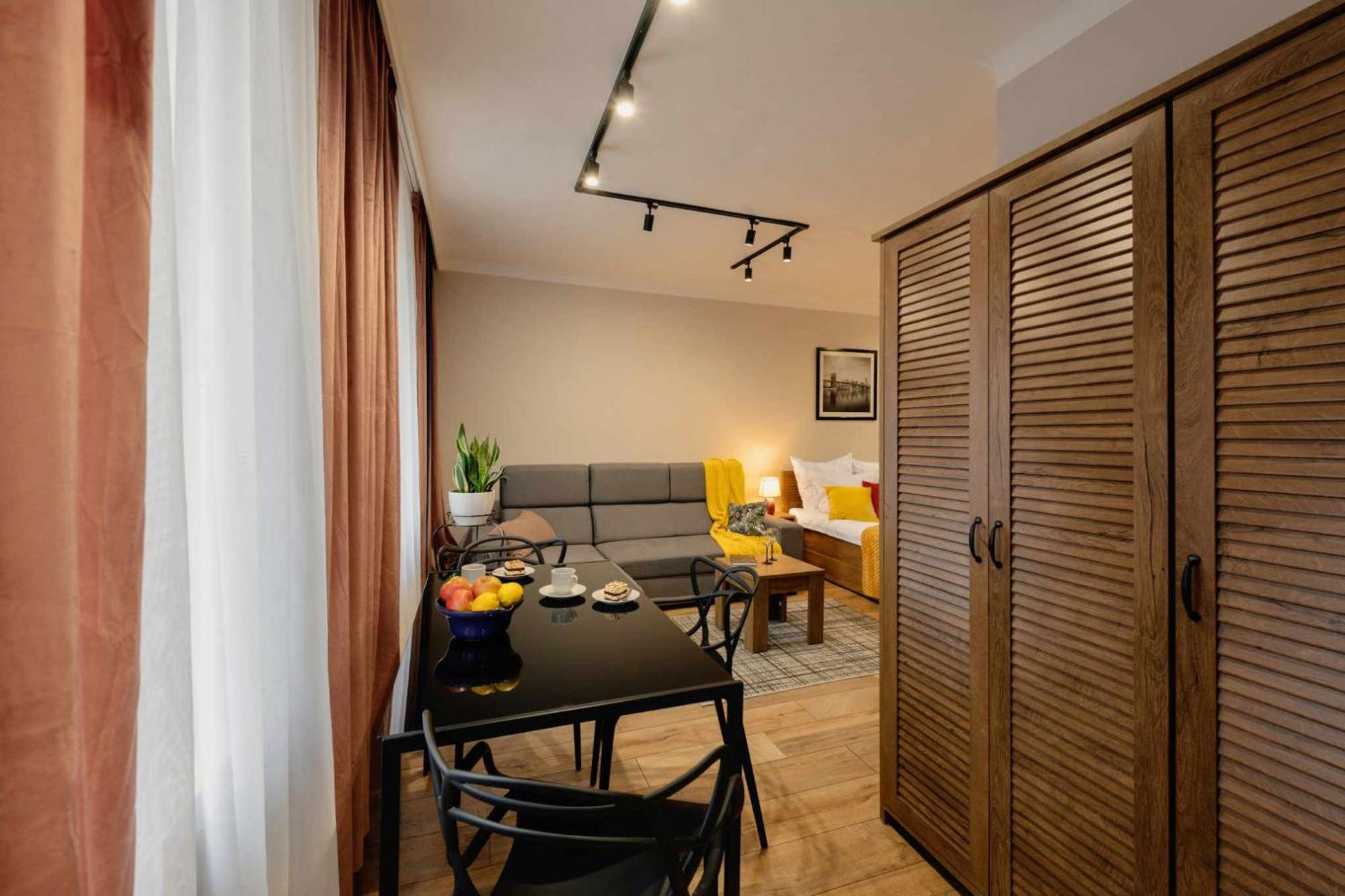 Apartament Pod 13 Bielsko-Biala Bagian luar foto