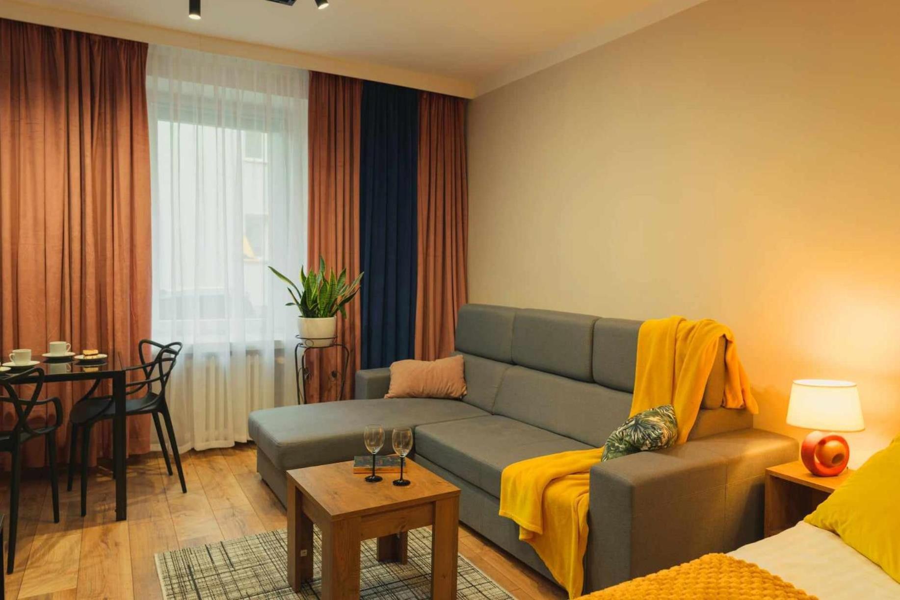 Apartament Pod 13 Bielsko-Biala Bagian luar foto