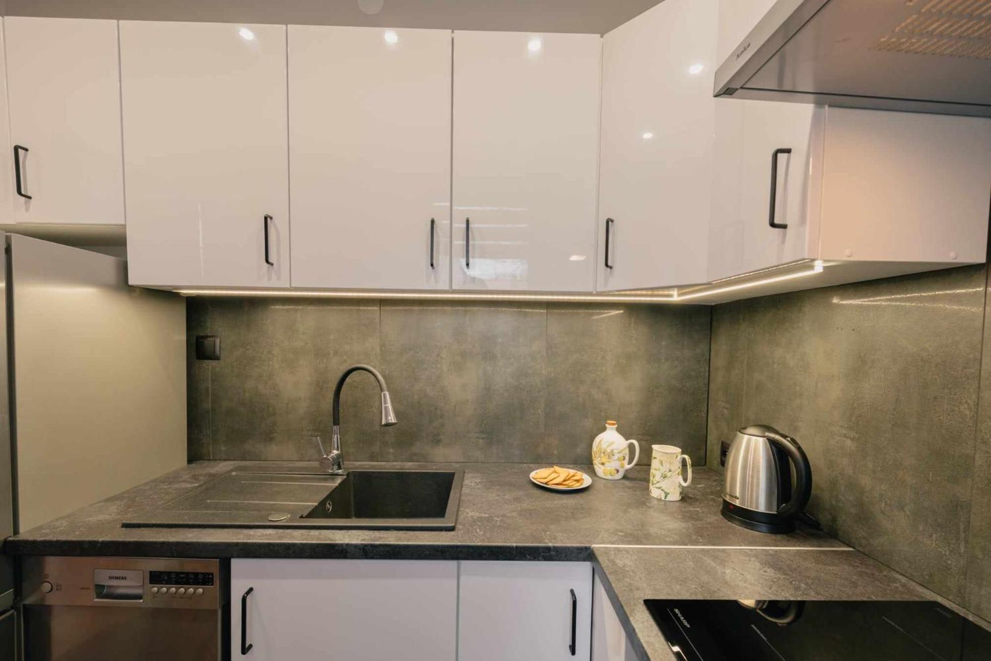 Apartament Pod 13 Bielsko-Biala Bagian luar foto