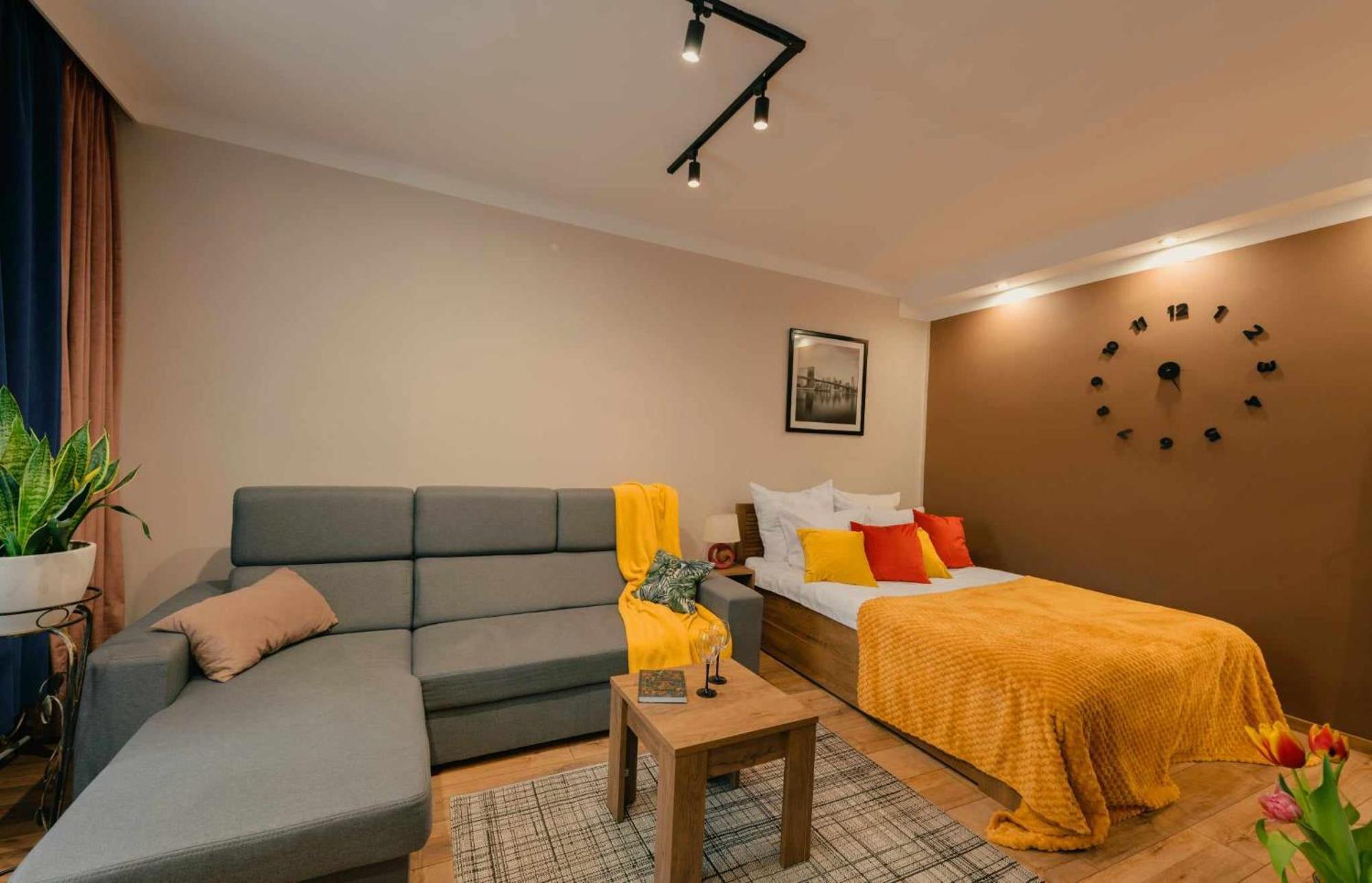 Apartament Pod 13 Bielsko-Biala Bagian luar foto