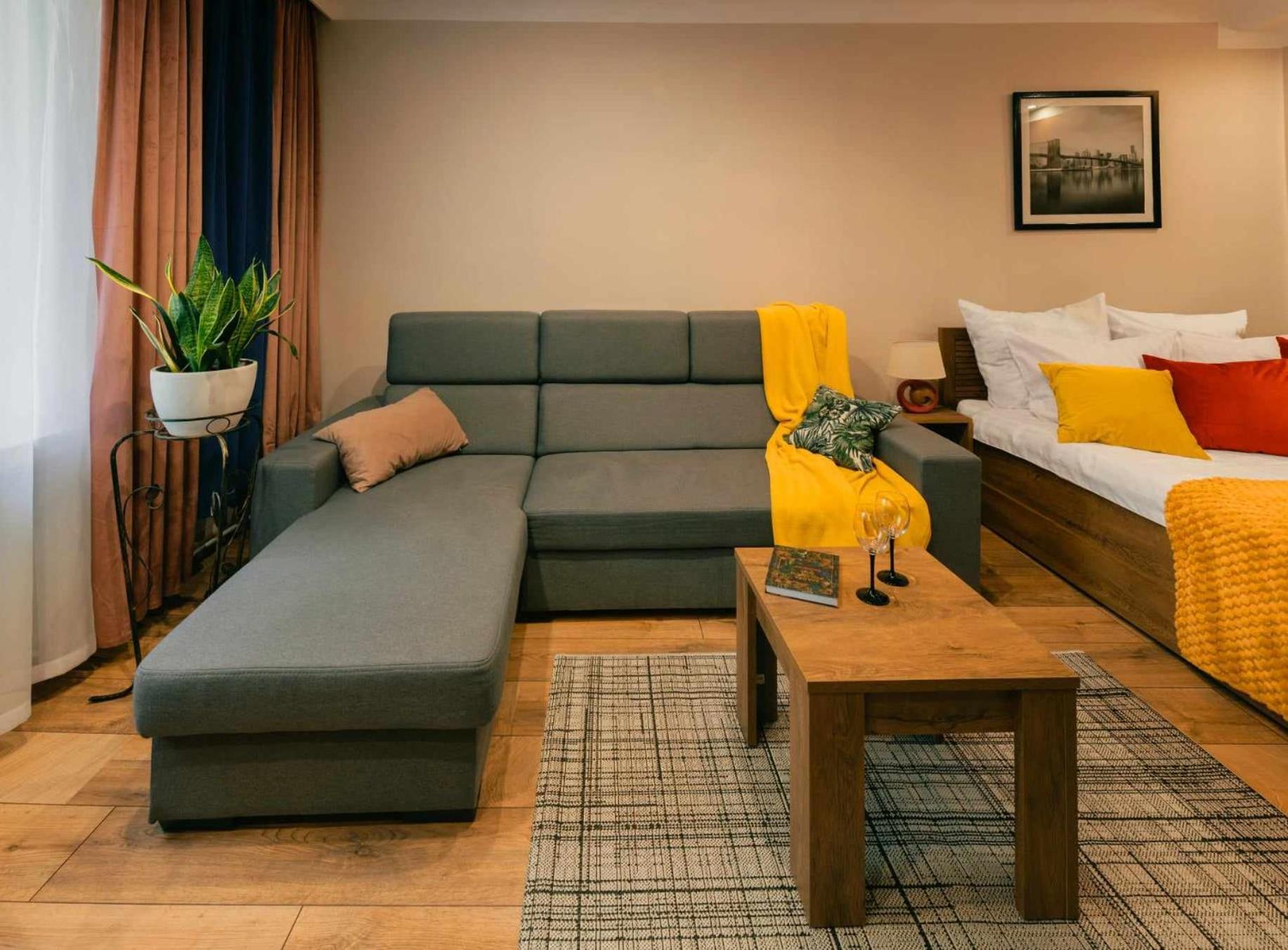 Apartament Pod 13 Bielsko-Biala Bagian luar foto