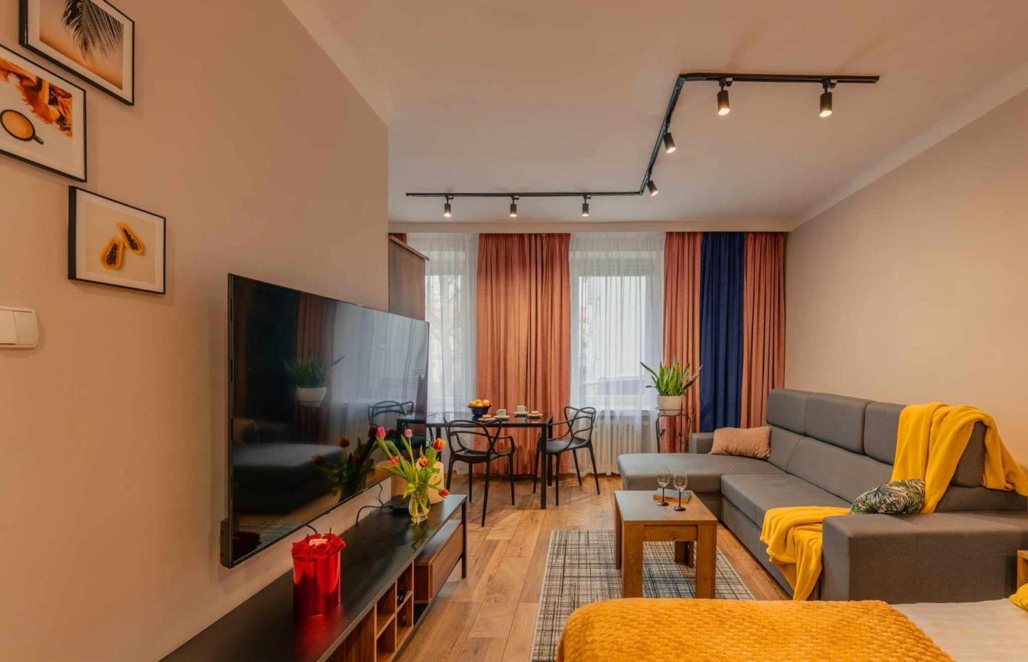 Apartament Pod 13 Bielsko-Biala Bagian luar foto